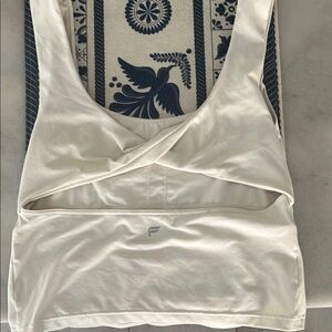 Fabletics White Sleeveless Cut Out Tank Top